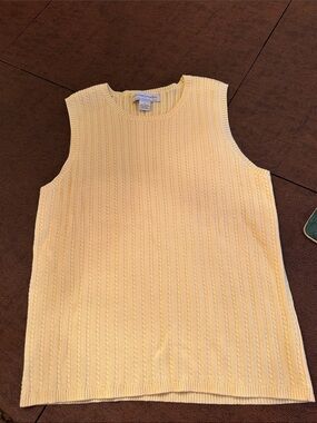 Sutton Place 100% Cotton Pale Yellow Cable Knit Sleeveless Top - Size Large